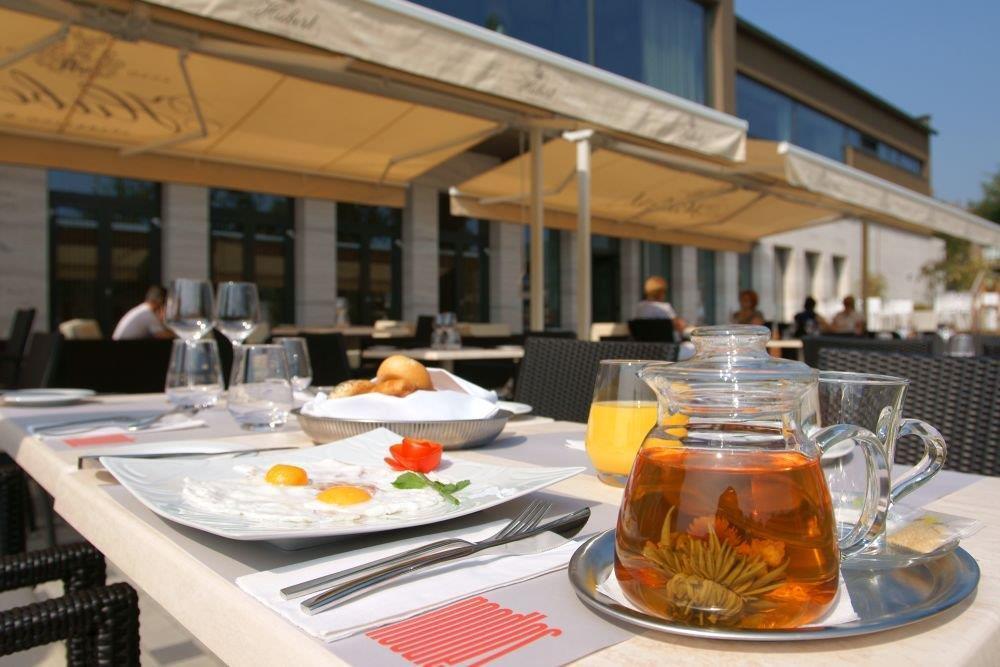 Hotel Yasmin קושיצה מסעדה תמונה