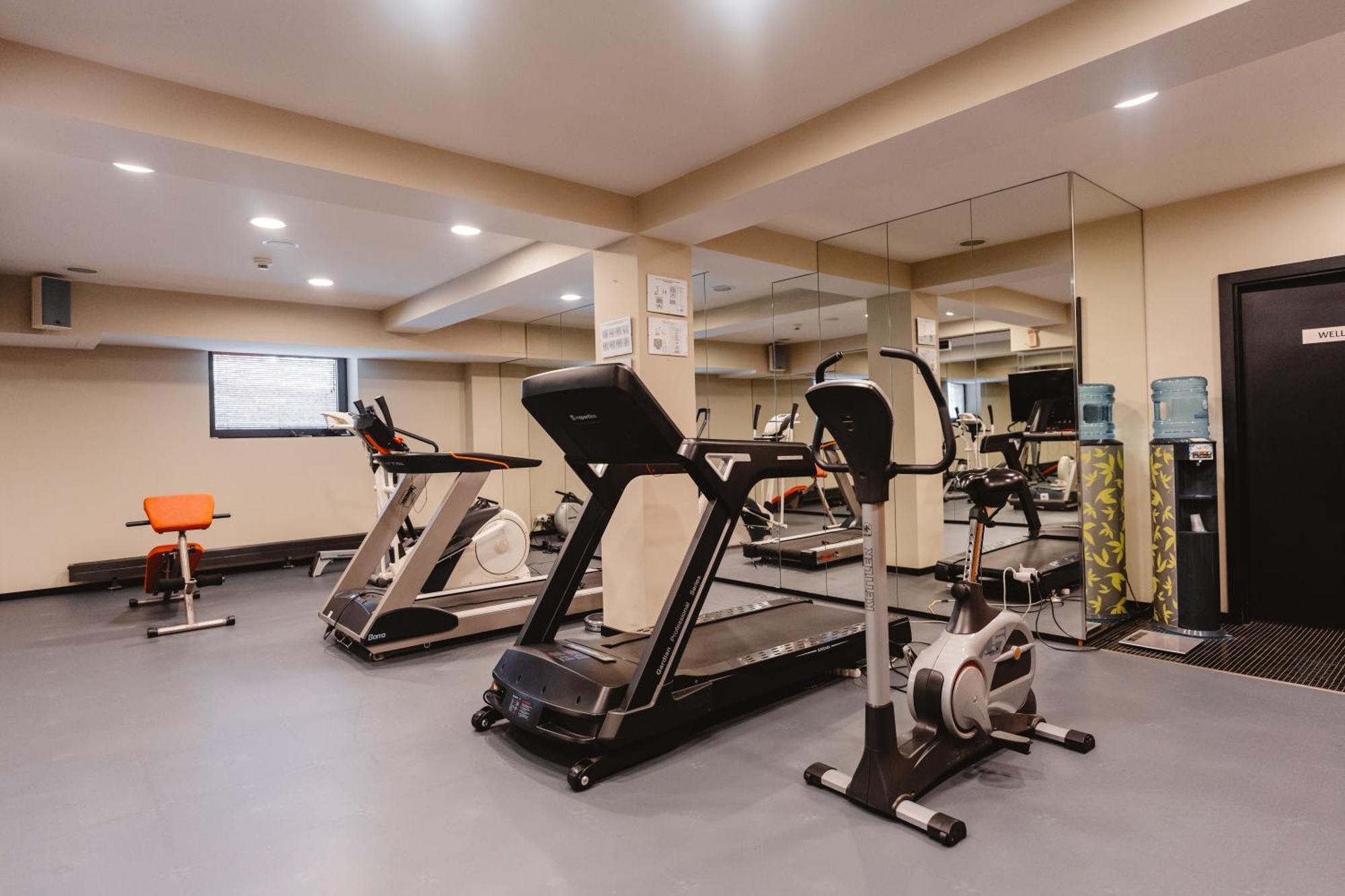 Hotel Yasmin קושיצה מראה חיצוני תמונה
