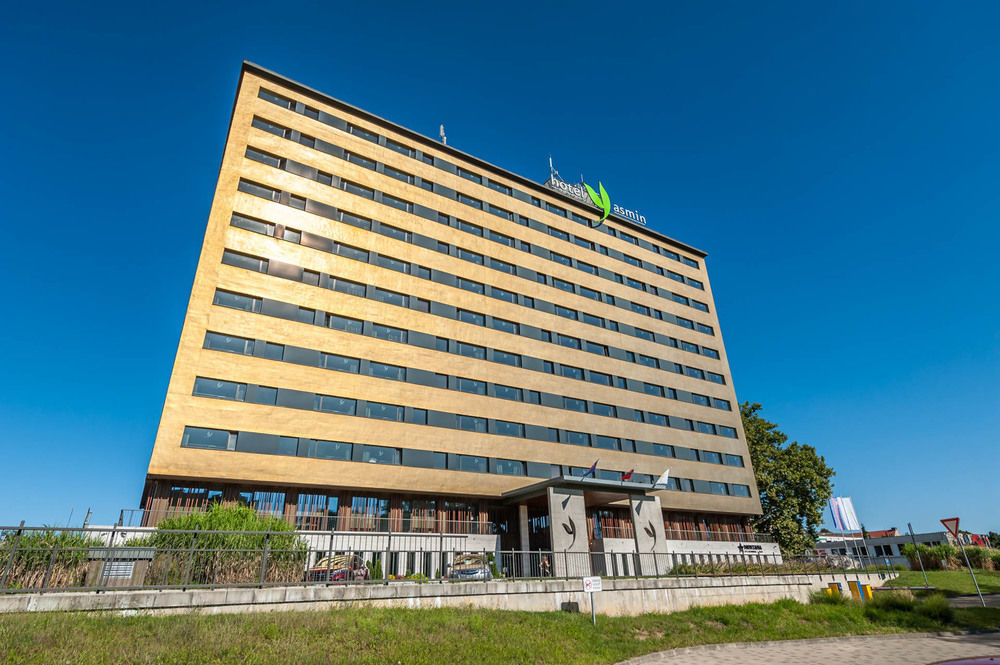Hotel Yasmin קושיצה מראה חיצוני תמונה